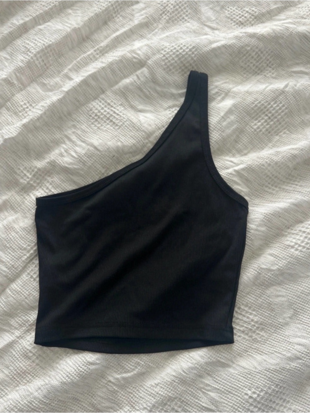 SHEIN Black One-Shoulder Ribbed Crop Top